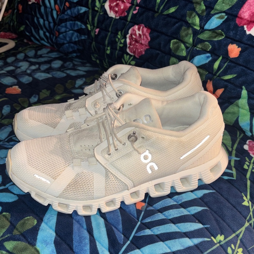 On Running Cloud Sneakers in Beige and White